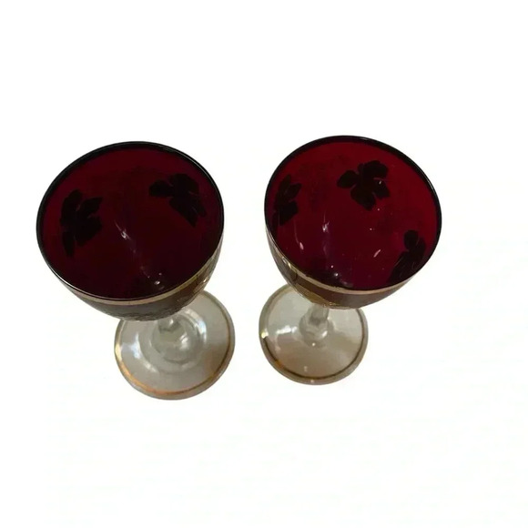 VGT Bohemian Czech Amethyst Gold Etched Ruby Glass Decanter & 2 Water Goblet - Picture 10 of 15